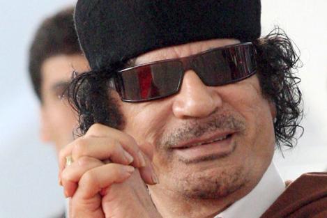 صحيفة بريطانية: القذافي كان يغتصب ويضرب ويذل المراهقات