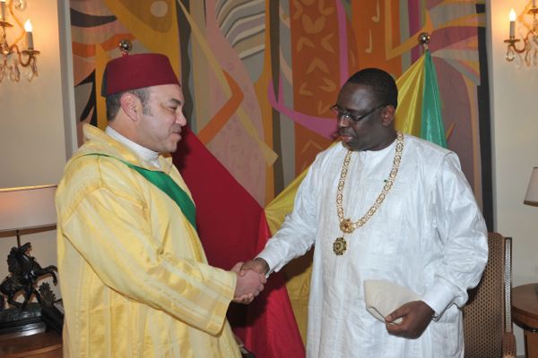 “دو ناشيونال إنتريست” الأمريكية: الملك محمد السادس يعمل على تعزيز العلاقات بين المغرب وباقي البلدان الإفريقية