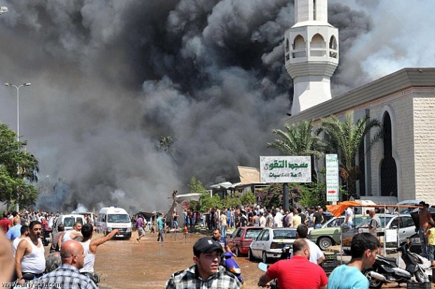 لبنان.. قتلى إثر انفجارين في مسجدين
