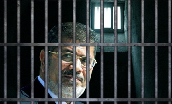 محمد مرسي للقاضي: أنا الرئيس الشرعي