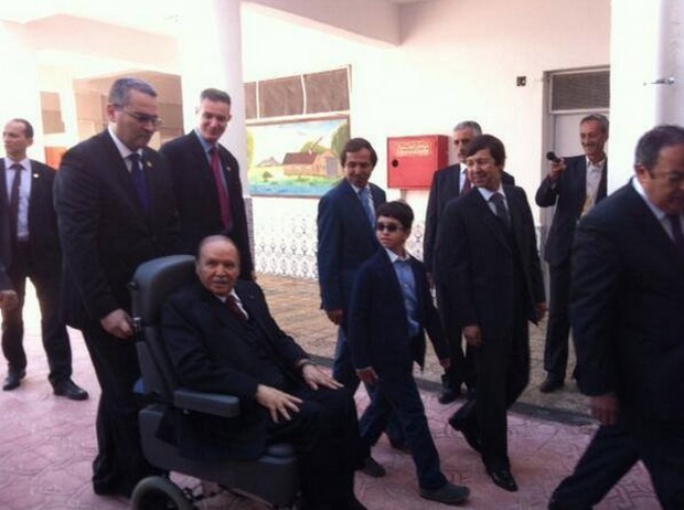 حركة دبلوماسية.. بوتفليقة ينهي مهام القنصل العام للجزائر في الدار البيضاء