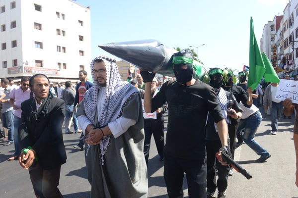 بالصور.. مسيرة شعبية تضامنا مع فلسطين في كازا