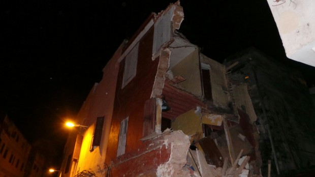 كازا.. انهيار منزل في المدينة القديمة (صور)