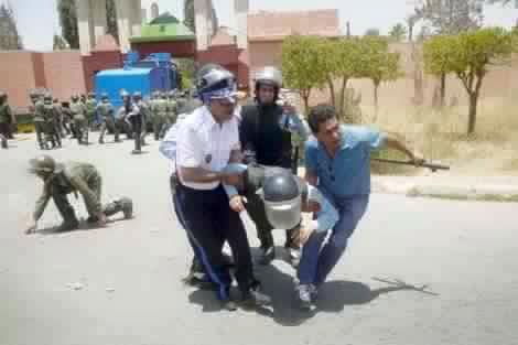 الشغب في جامعة مراكش.. إصابة 24 أمنيا على يد طلبة بسبب المنحة