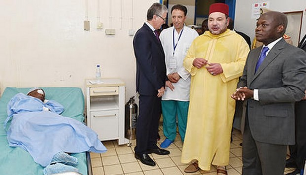 غينيا بيساو.. الملك يزور المستشفى الميداني المغربي