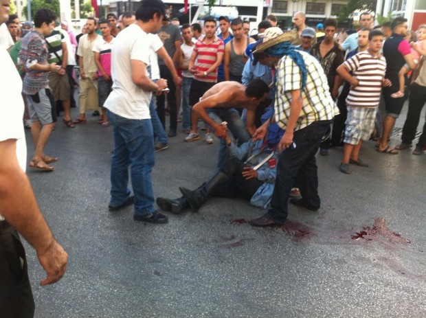 طنجة.. وفاة شرطي مرور دهسه سائق سيارة نقل سري عمدا (صور)