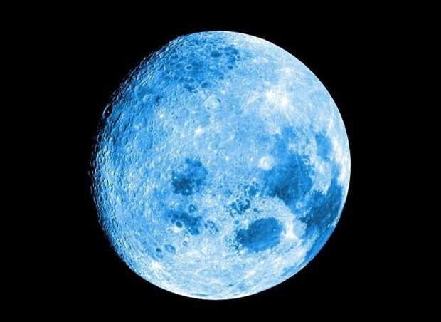 اليوم الجمعة.. ظهور القمر الأزرق