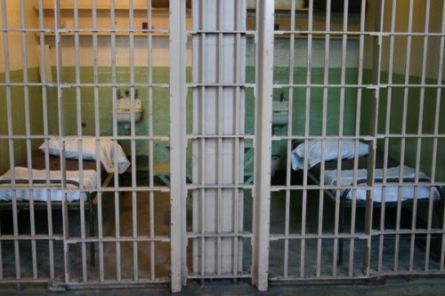 التامك: الرعاية الصحية للسجناء أولوية