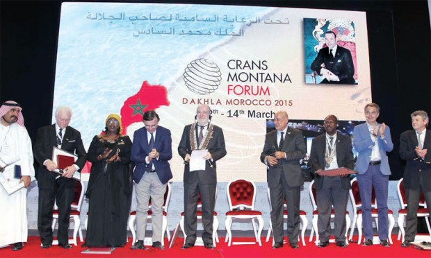رئيس منتدى كرانس-مونتانا: جهة الصحراء المغربية نموذج للتنمية في إفريقيا