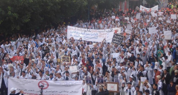 بعد الخميس الأسود.. مسيرات واعتصامات وإضرابات عن الطعام للأساتذة المتدربين