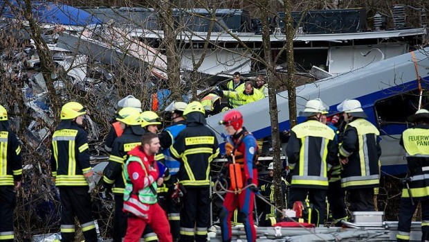 ألمانيا.. 4 قتلى وحوالي 150 جريحا في اصطدام بين قطارين