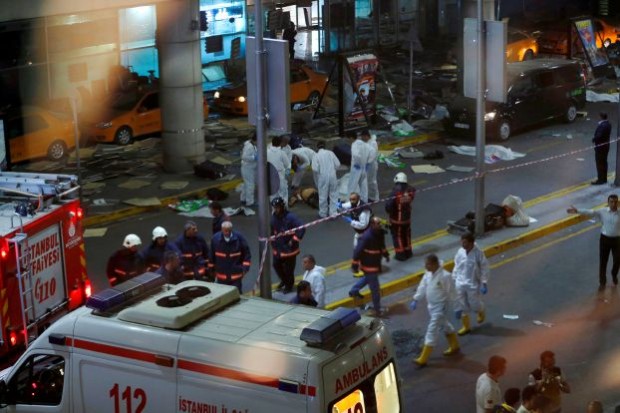 تركيا.. 13 أجنبيا ضمن ضحايا اعتداء مطار إسطنبول