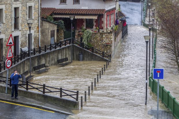 إسبانيا.. غرق مغربي في فيضانات مورسيا