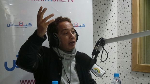 رفيق بوبكر: لقيت مصطية لابسة شوميز دونوي وصندالة دخلتها لسهرة فمهرجان!! (فيديو)