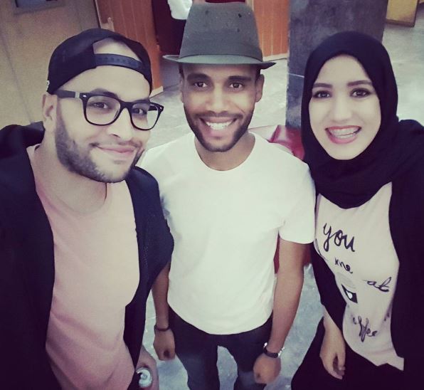 من الفيديوهات فسناب شات لإيموراجي.. أبوجاد وسارة مشاو بعيد!