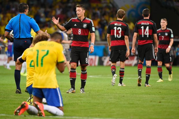 رونالدينيو: كأس العالم غريبة ومليئة بالمفاجآت