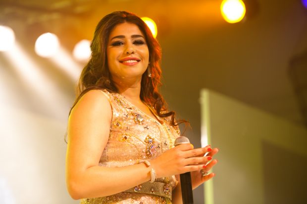 في انتظار القصف.. معجبو الشيكاوي يطلبون دعم هدى سعد