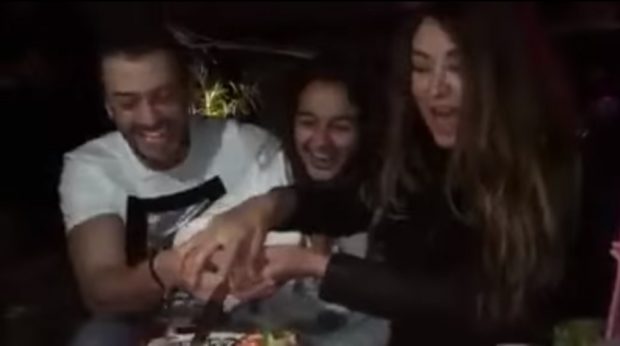 أطفأت شمعتها الـ13.. لمجرد يحتفل بعيد ميلاد ابنة حكمت