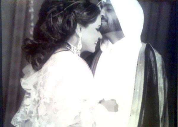 أرشيف.. صور نادرة للنجمة الإماراتية أحلام في حفل زفافها