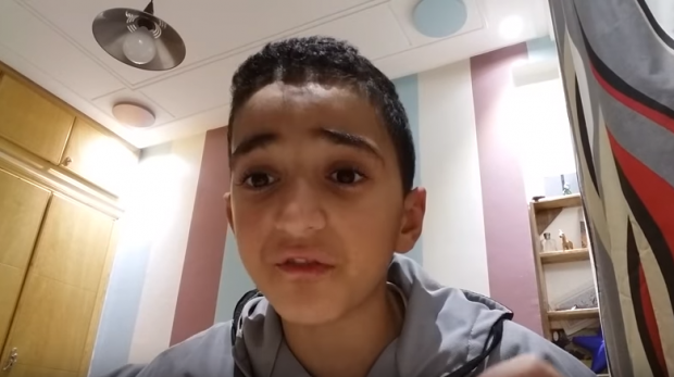 عمره 11 عاما.. يوسف طفل سخِر من الجن فصار من مشاهير الويب!! (فيديو وصور)
