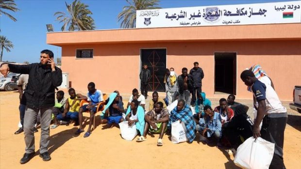 بينهم نساء و أطفال..إنقاذ أكثر من 300 حراك في ليبيا
