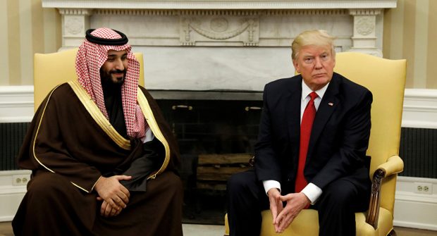 ترامب: السعودية دولة ثرية جدا وستعطي أمريكا بعضا من هذه الثروة!!