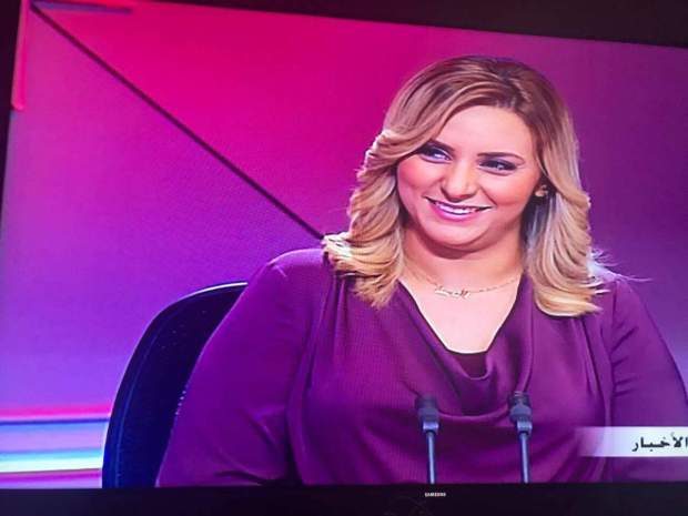 الرومانسية وسط دوزيم.. الصحافية شيماء العلام تخطبات بالطريقة ديال الأفلام! (فيديو)