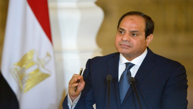 المصريون يصوتون في انتخابات محسومة.. السيسي وحده لا شريك له!!