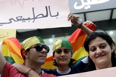 8 مارس.. مدافعون عن المثلية يجددون مطالبهم في عيد النساء!
