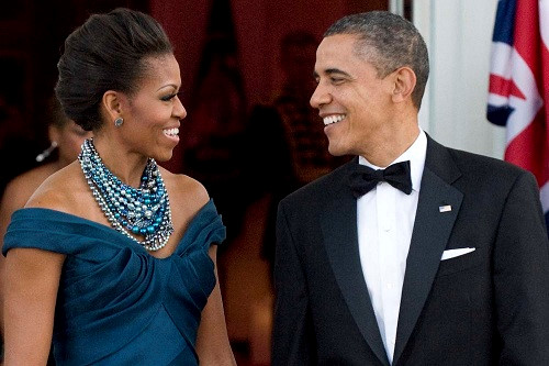 بعد ما سالا من الرئاسة.. باراك أوباما وزوجته يقدمان برنامجا على التلفزيون!