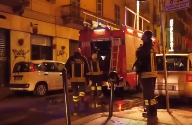 بالصور والفيديو من إيطاليا.. النيران تلتهم مطعم مغربي في طورينو