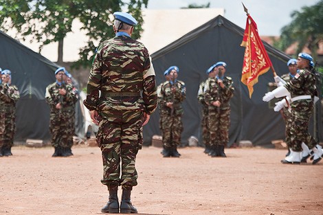 عملية مشتركة مع القوات المسلحة لإفريقيا الوسطى.. القبعات الزرق المغاربة يحررون 15 رهينة من المدنيين