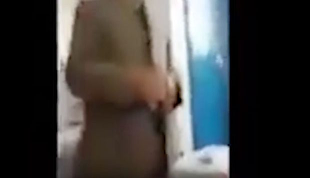 بالفيديو من قلعة السراغنة.. ممرض “يفاوض” شابة على ثمن ممارسة الجنس داخل مركز صحي