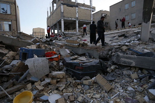 إصابة 31 شخصا.. زلزال في إيران