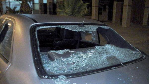 أمن بني ملال: حقيقة تكسير سيارة مهاجر مغربي