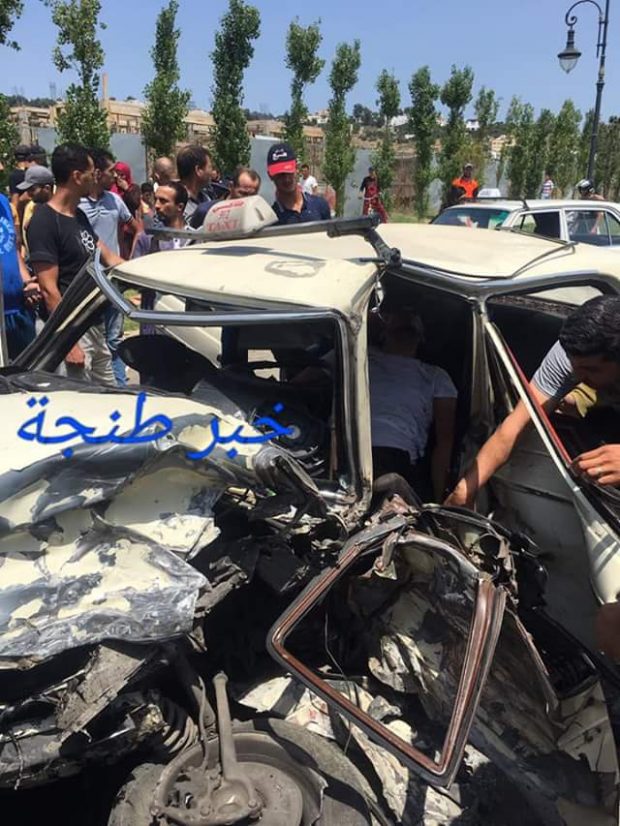 طنجة.. قتيلان و7 مصابين في حادثة سير (صور)