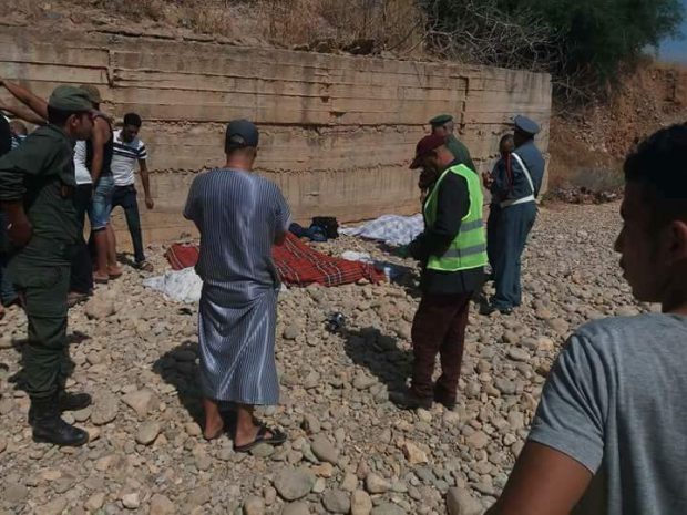 حادثة مميتة بين أحفير والسعيدية.. مقتل 7 أشخاص وإصابة آخر (صور)