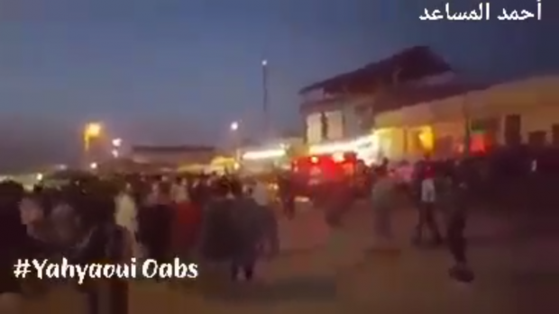 هاد الشي خطير.. هجوم بالسيوف في منطقة فزوان (فيديو)