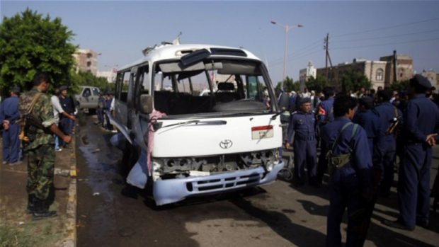 اليمن “غير” السعيد.. مصرع 29 طفلا في هجوم على حافلة