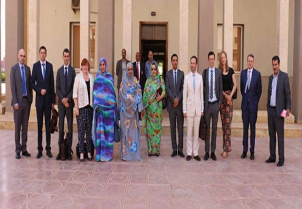 العيون.. ممثلو سفارات أجنبية تزور اللجنة الجهوية لحقوق الإنسان