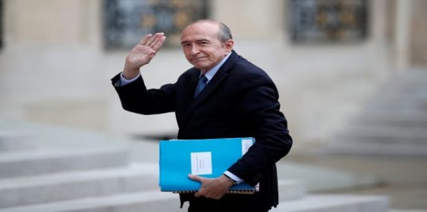 فرنسا.. وزير الداخلية متمسك بالاستقالة بسبب تعامل الحكومة مع الشعب