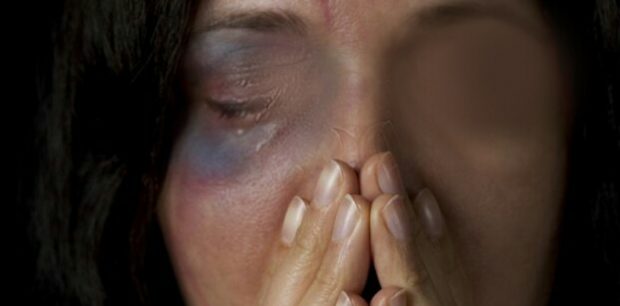 إيطاليا.. مهاجر مغربي يعتدي على خطيبته الحامل