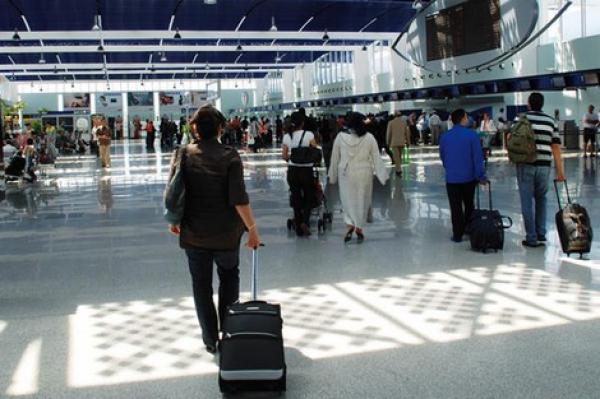 مطار محمد الخامس/ كازا.. توقيف ثلاثة تونسيين بسبب تهريب المخدرات