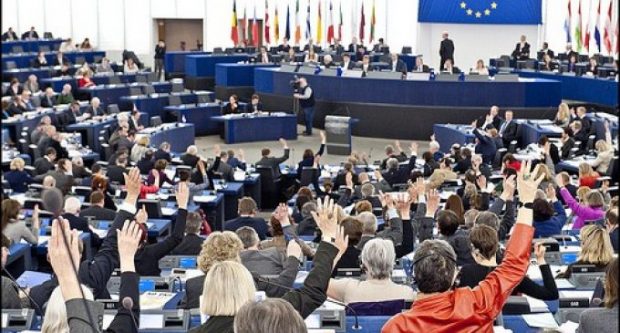 الضربة الموجعة للبوليساريو.. البرلمان الأوروبي يصادق بأغلبية ساحقة على اتفاق الصيد البحري بين المغرب والاتحاد الأوروبي