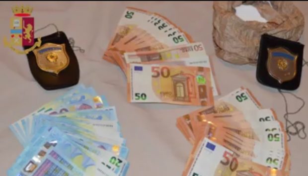 إيطاليا.. القبض على 17 شابا من أصول مغربية ينتمون إلى عصابة تتاجر في المخدرات