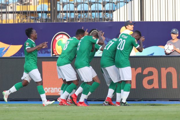 مفاجأة.. منتخب مدغشقر يتأهل إلى الدور الثاني متصدرا في أول مشاركة في تاريخه