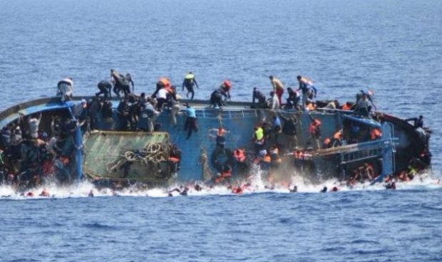 بينهم 5 مغاربة.. البحرية الليبية تنقذ 75 مهاجرا