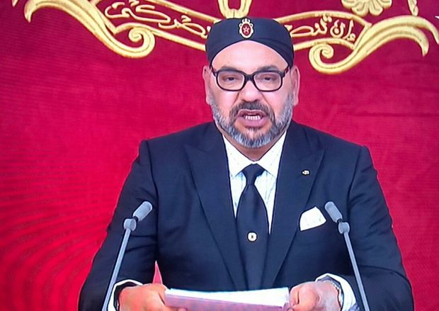 الملك: الحصول على الباكالوريا وولوج الجامعة ليس امتيازا
