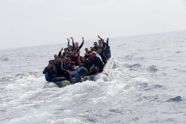 داروها زوينة.. جمعو 20 مليون باش يبنيو دار لأولاد واحد من الحراكة اللي ماتو فالجزائر 