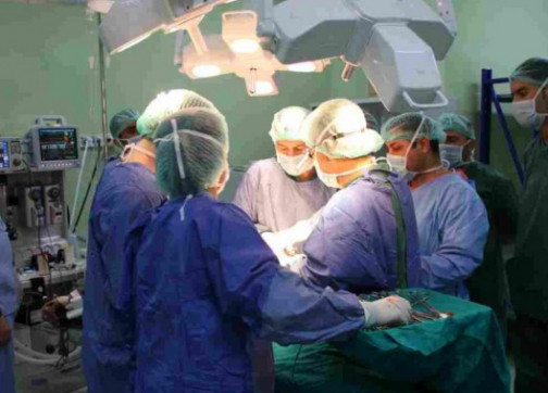 وزير الصحة: المغرب بحاجة إلى 12 ألف طبيب و50 ألف ممرض وتقني
